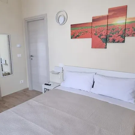 Bed & Breakfast Happy