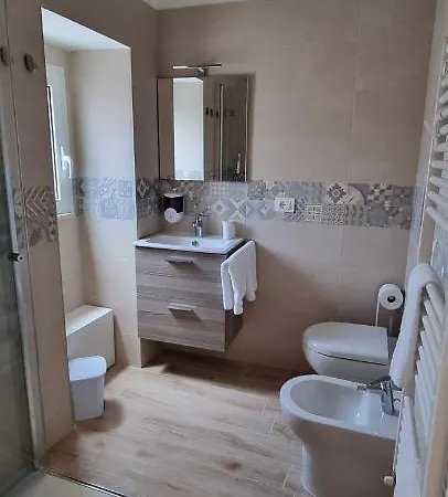 ベッド・アンド・ブレックファスト Happy